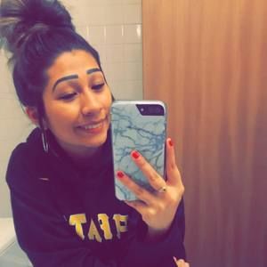 Meet your Posher, Angelina